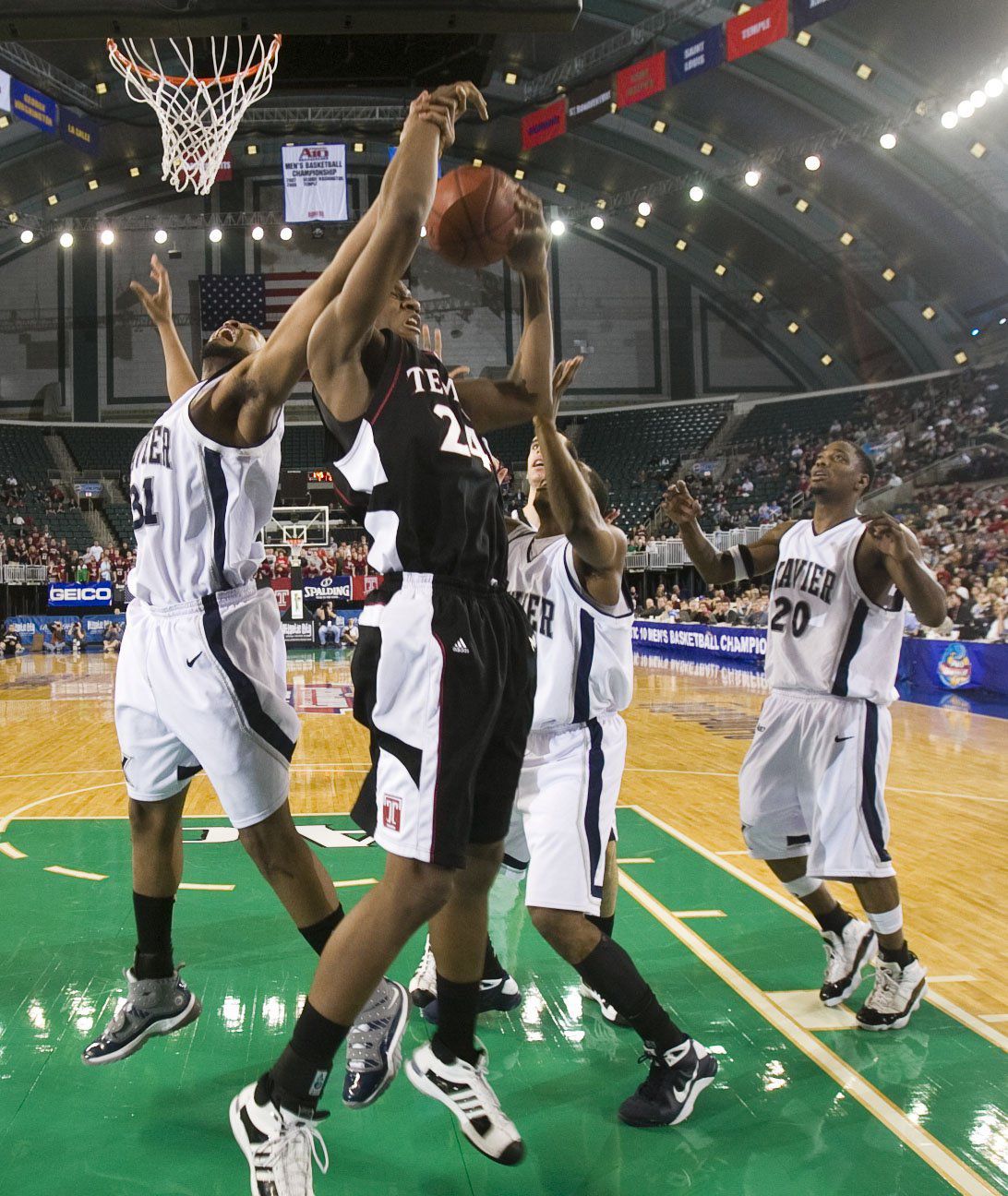A10 Basketball Tourney